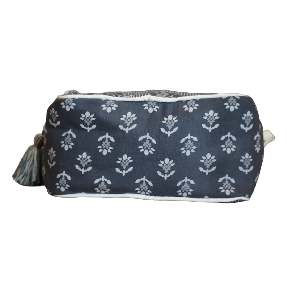 Travel the World Big Pouch - Charcoal Grey - Image 4