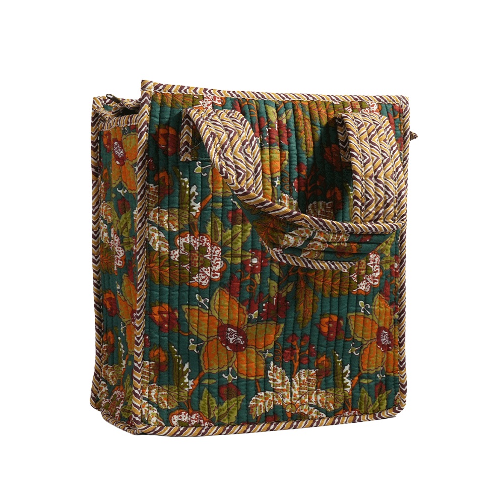 Evergreen Garden Quilted Cotton Lunch Bag with Bottle Holder - Image 2